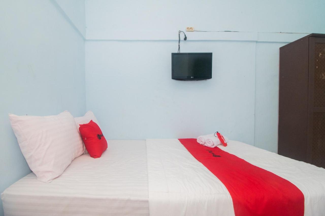 เรดดอร์ซ เนียร์ ปันไต บูม Hotel บันยูวังงี ภายนอก รูปภาพ