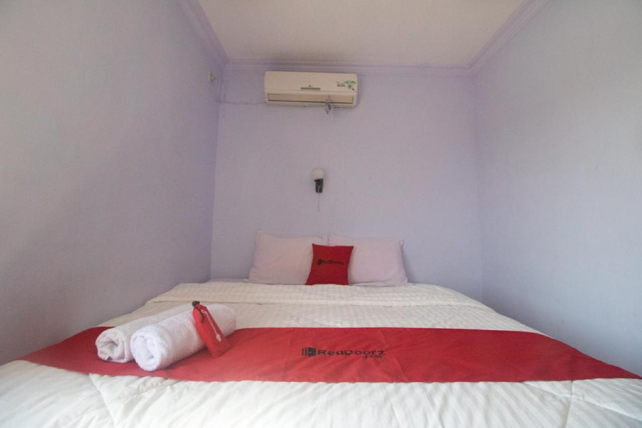เรดดอร์ซ เนียร์ ปันไต บูม Hotel บันยูวังงี ภายนอก รูปภาพ